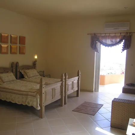 Nea Kydonia & Apartamento *